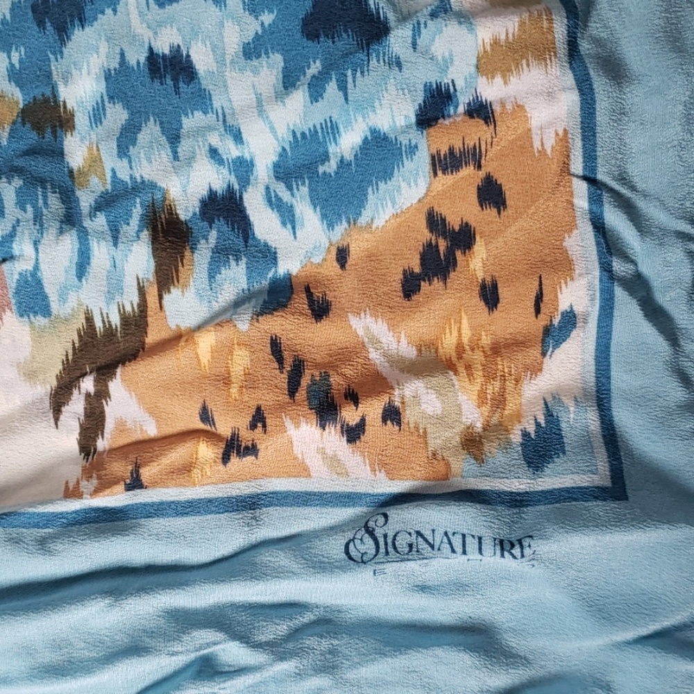Signature Echo Scarf
